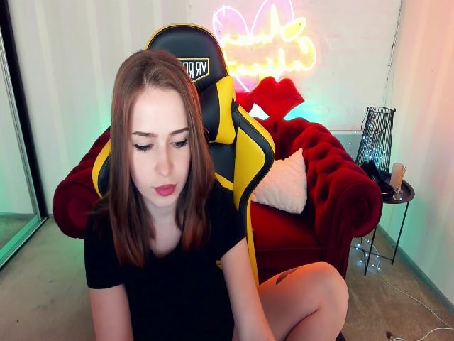 Live sex webcam photo for VanessaDow #254212143