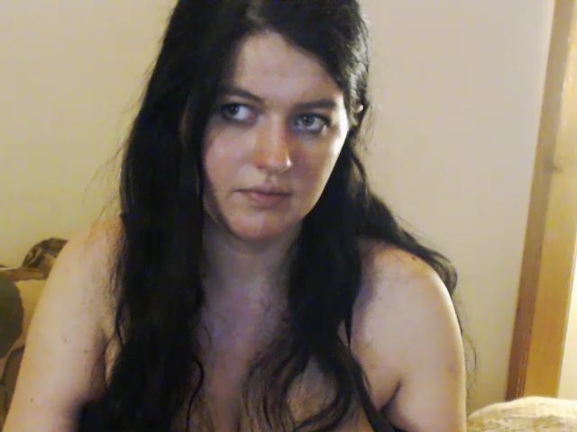 Live sex webcam photo for LoveHotEmma #252682177