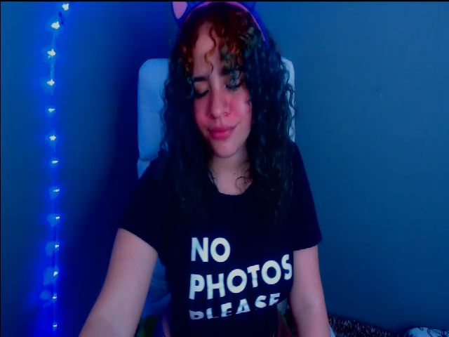 Live sex webcam photo for Tattiana_love #253017563