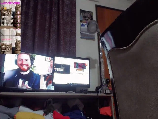 Live sex webcam photo for Meganhill_ #262772575