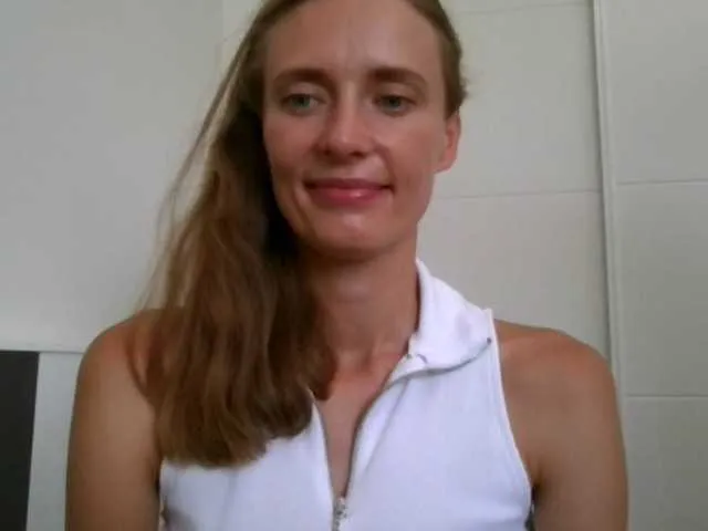 Live sex webcam photo for CelesteKissab #251574163