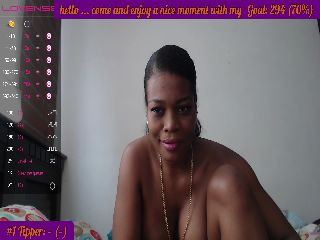 Live sex webcam photo for BIGXXBOOBS #252002584