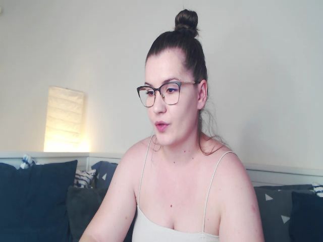 Live sex webcam photo for EveGoddes #258592665