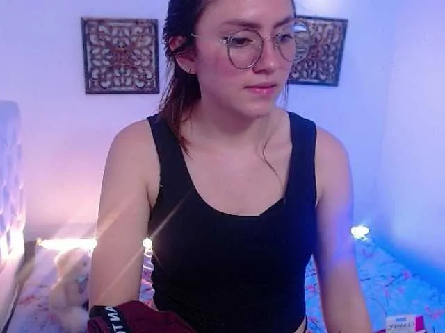 Live sex webcam photo for Diamond-Valer #241428515