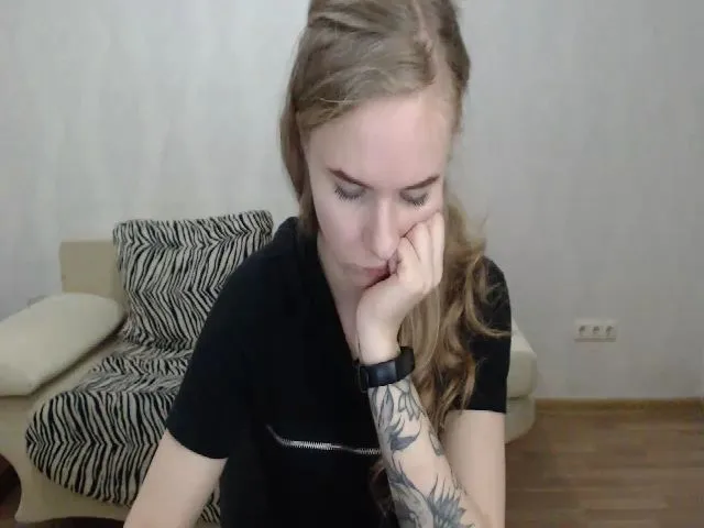 Live sex webcam photo for Limana_xo #260851419