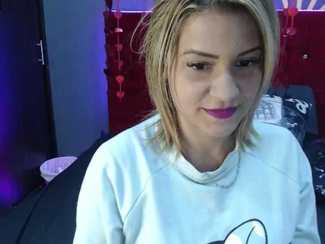 Live sex webcam photo for CarlaAdams #241173120