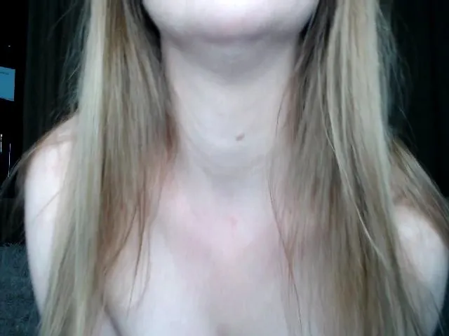 Live sex webcam photo for Milka_Web #287882610