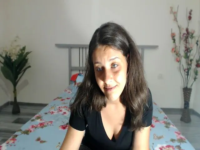 Live sex webcam photo for Ceraselalove #253079876