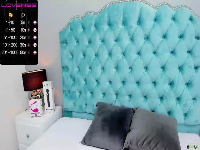 Live sex webcam photo for Esmeralda_R #254321826