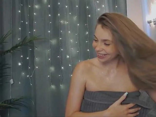 Live sex webcam photo for Coverme #253068247