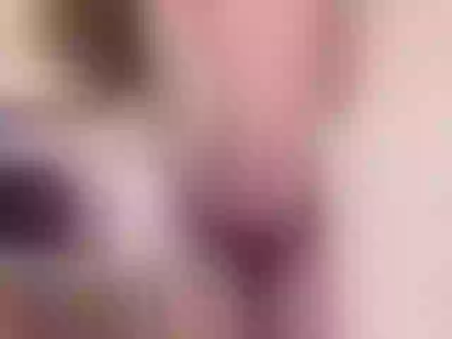 Live sex webcam photo for YourSonya_ #261271092