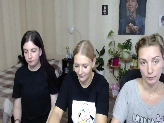 Live sex webcam photo for UrBlack_Kitty #256291797