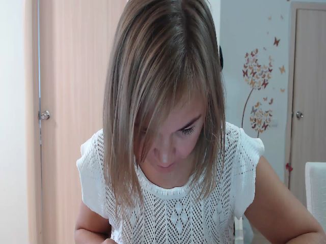 Live sex webcam photo for ALYRAY #253339380