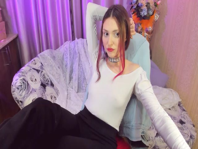 Live sex webcam photo for MadFrau #261503751