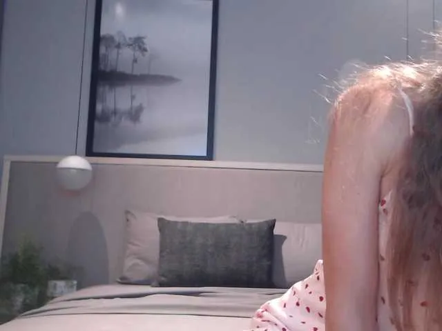 Live sex webcam photo for Shy-SweetGirl #241314632