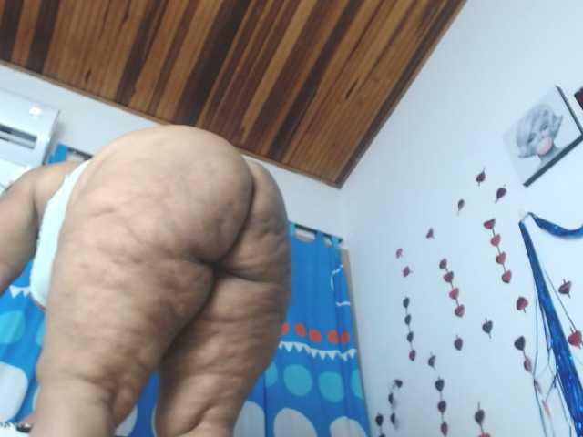 Live sex webcam photo for monicggold #243230340