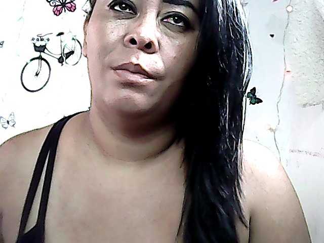 Live sex webcam photo for LOLAhot1 #259437658