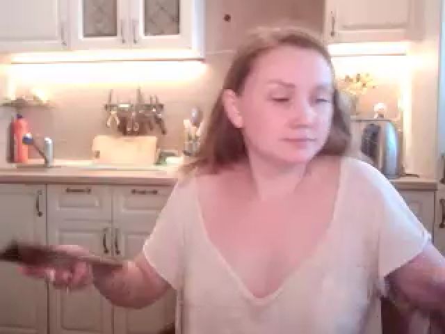 Live sex webcam photo for JaneGrey111 #253723081