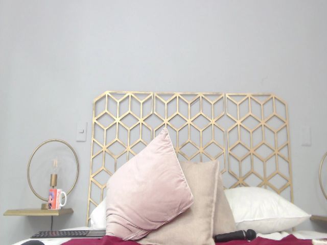 Live sex webcam photo for VickyFletcher #255372209