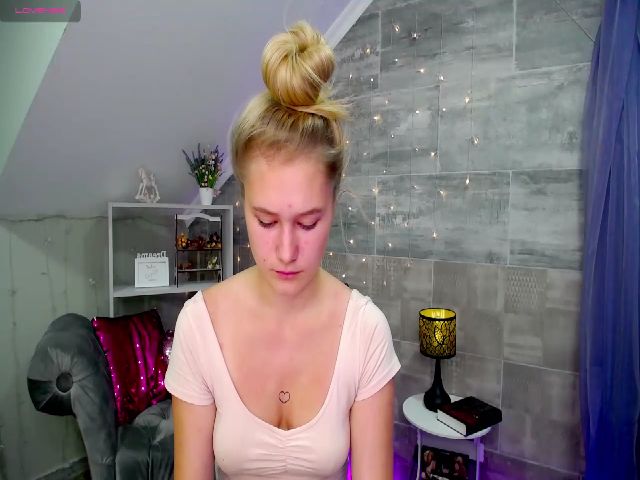 Live sex webcam photo for Teya_Xx #261334428