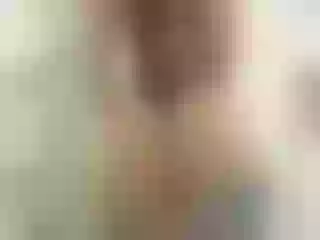 Live sex webcam photo for Sexyzoe_69 #252252877