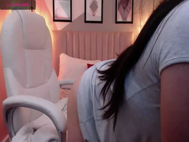 Live sex webcam photo for Zoe_mill3r #252589839