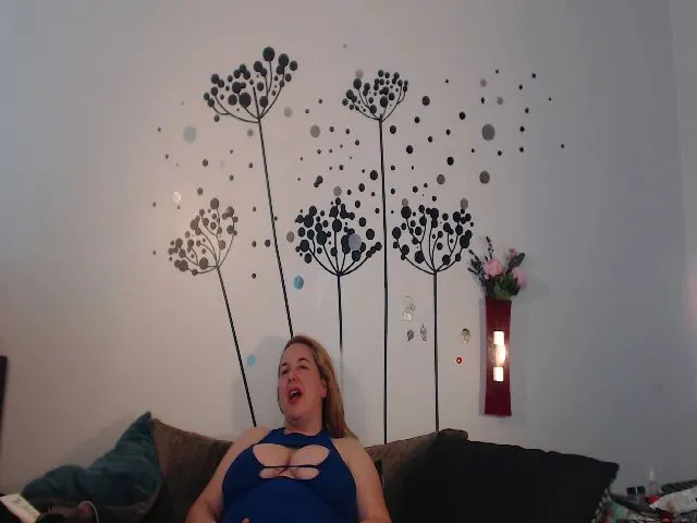 Live sex webcam photo for voluptuousDDD #260834847