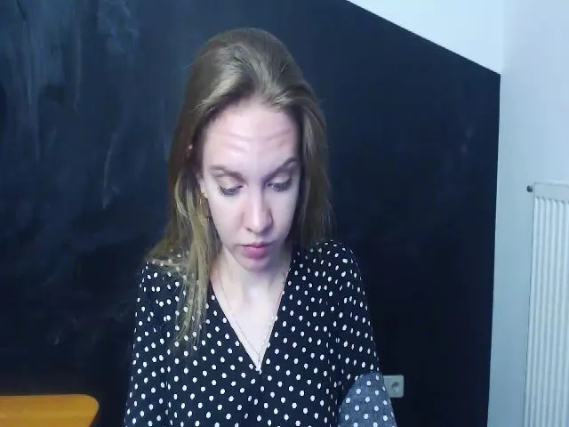Live sex webcam photo for HappySecret_ #253541123