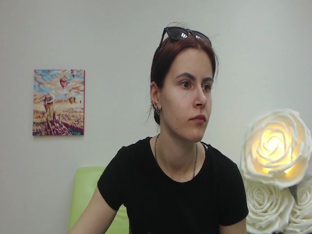 Live sex webcam photo for MollyTravis #262539928