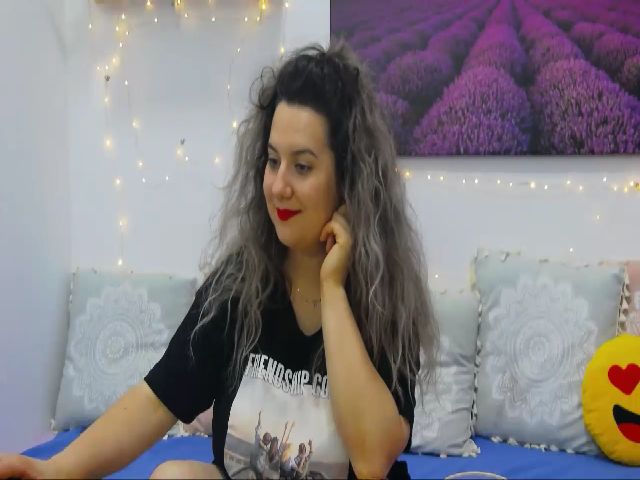 Live sex webcam photo for CurlyVibe #254681981