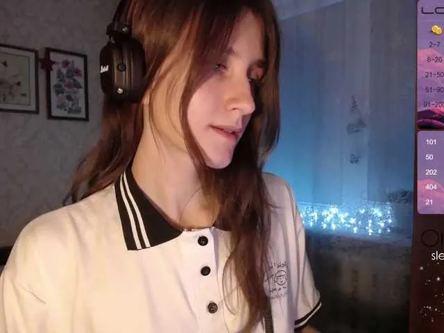 Live sex webcam photo for gangbang- #240931568