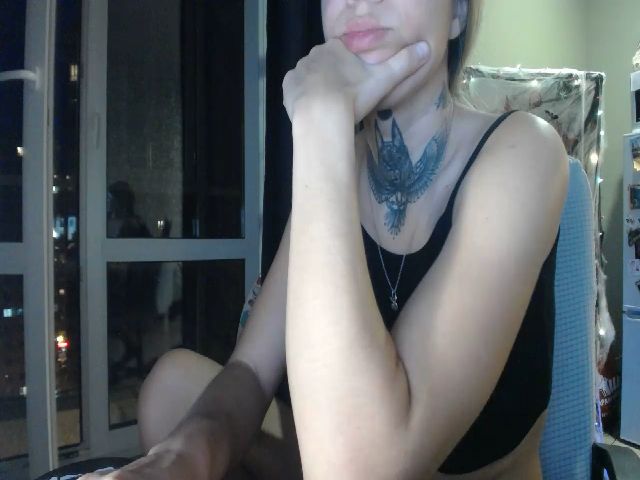 Live sex webcam photo for Angie_Wild #257772657