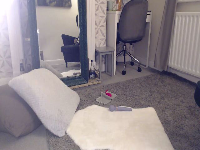 Live sex webcam photo for WildPersian #262864801