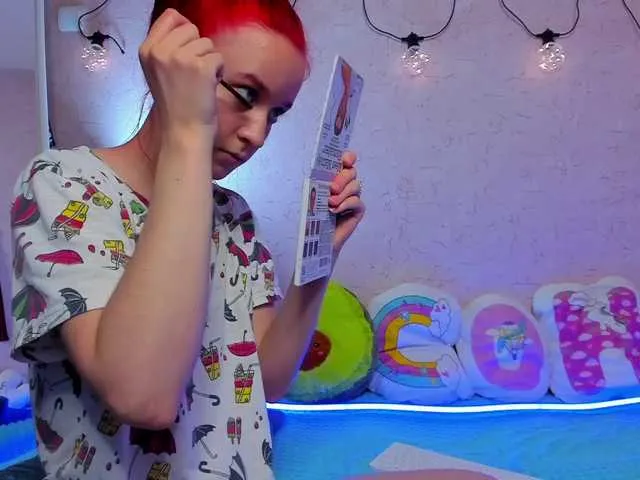 Live sex webcam photo for KiraLiLime #287989898