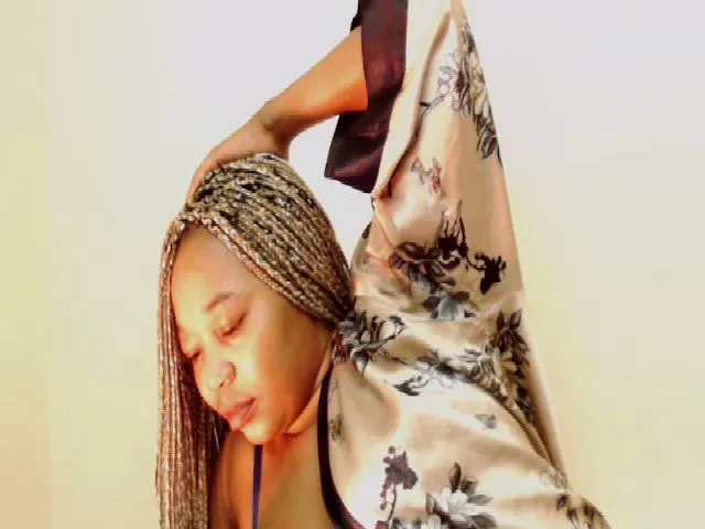 Live sex webcam photo for Xxamor #252835476