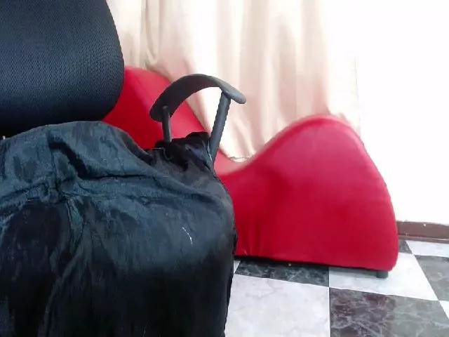 Live sex webcam photo for Naughtty_Doll #256933039