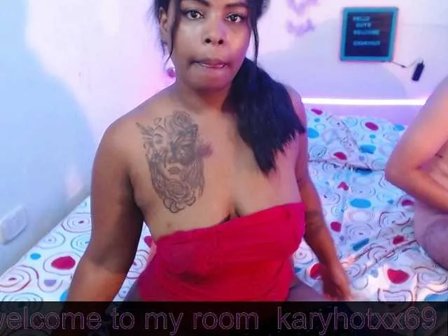 Live sex webcam photo for karyhotxxxx #255624565