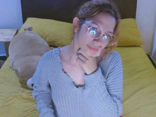 Live sex webcam photo for Laazulyy #241416955