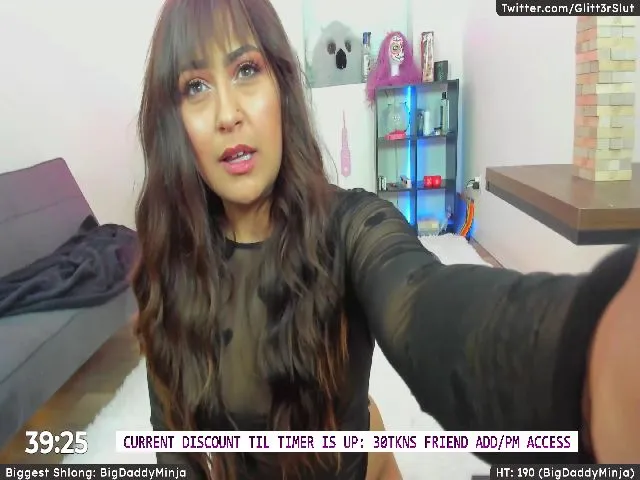 Live sex webcam photo for Glitt3rSlut #252333225