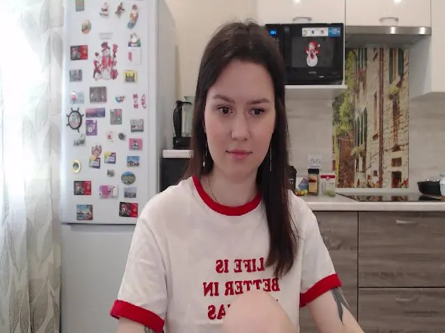Live sex webcam photo for WonderXGirlXX #263004506