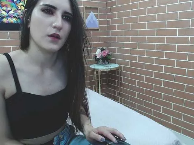 Live sex webcam photo for majo-20 #248397335