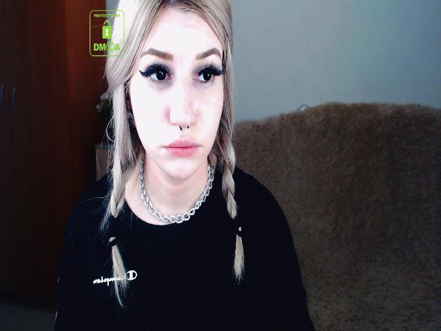 Live sex webcam photo for Alison_Moonli #252312071