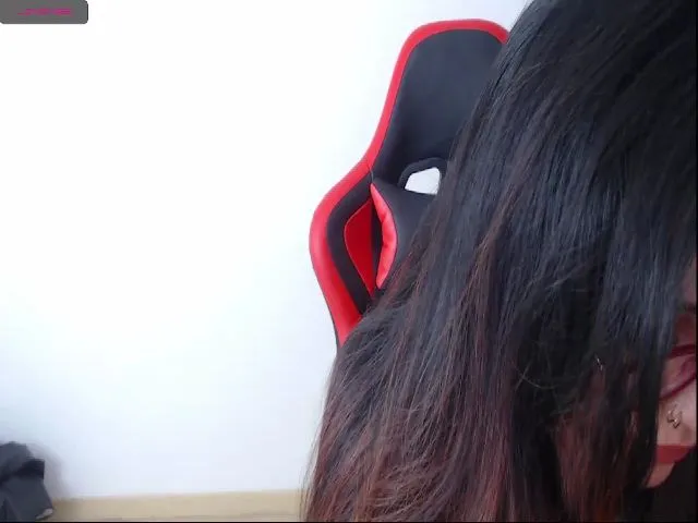 Live sex webcam photo for VenusCox #260791831