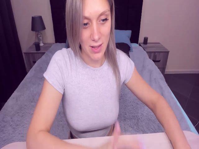 Live sex webcam photo for MeganKind #264764209