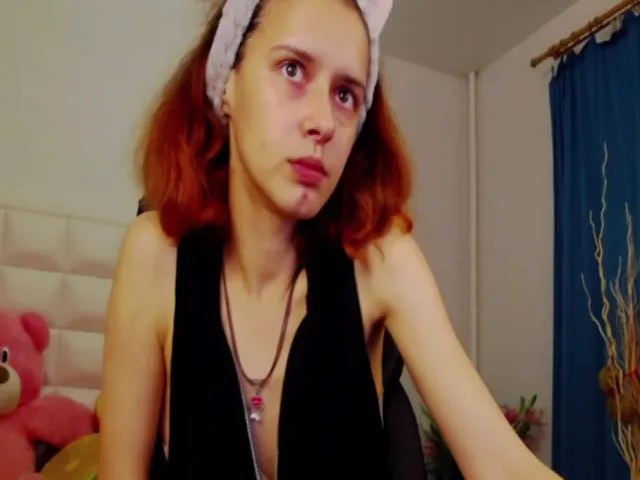 Live sex webcam photo for IrisNichols #262290622