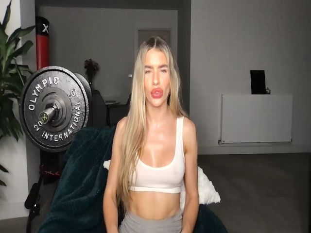 Live sex webcam photo for Dreamy_Peach #257763085