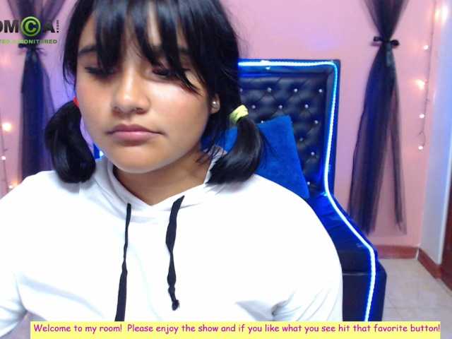 Live sex webcam photo for BabyAsianX0 #241218798