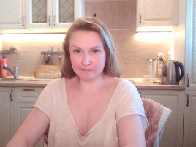 Live sex webcam photo for JaneGrey111 #258480764