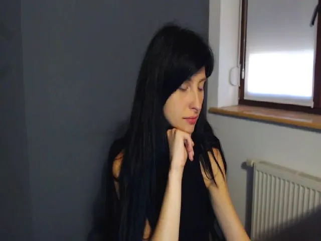 Live sex webcam photo for SnowSpacee #258602474