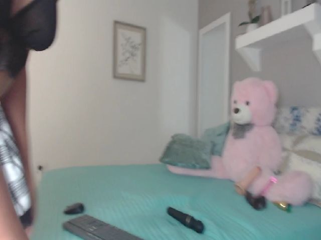 Live sex webcam photo for AliceFox0 #261421965